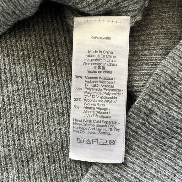 Madewell Plus Size Asherton Waffle Henley Sweater in gray size 1X - Picture 9 of 10